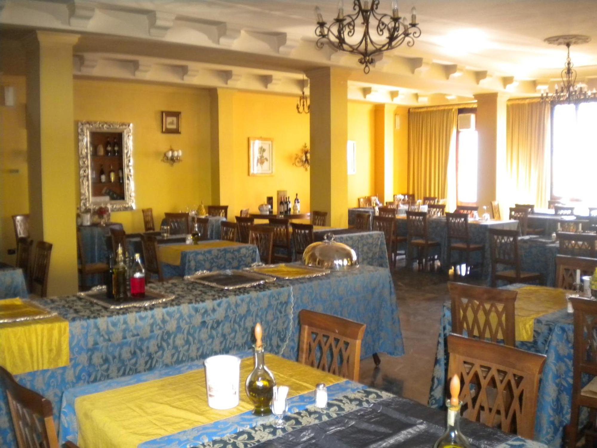 מונטה קטיני טרמה Hotel Corallo מראה חיצוני תמונה