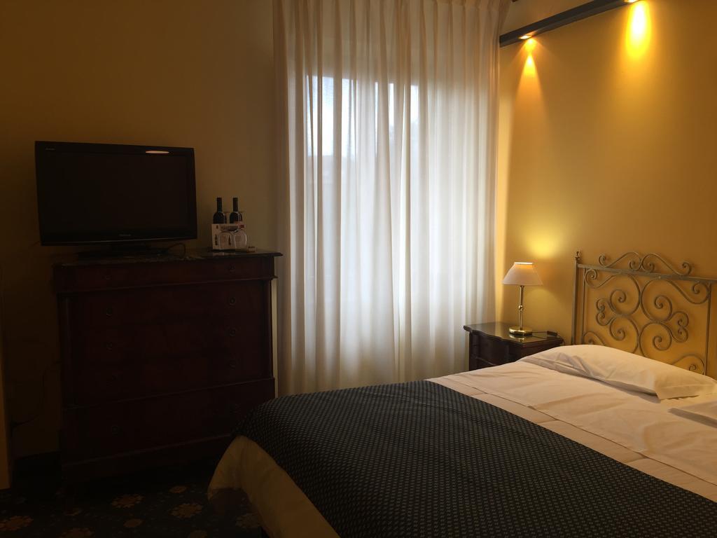מונטה קטיני טרמה Hotel Corallo מראה חיצוני תמונה