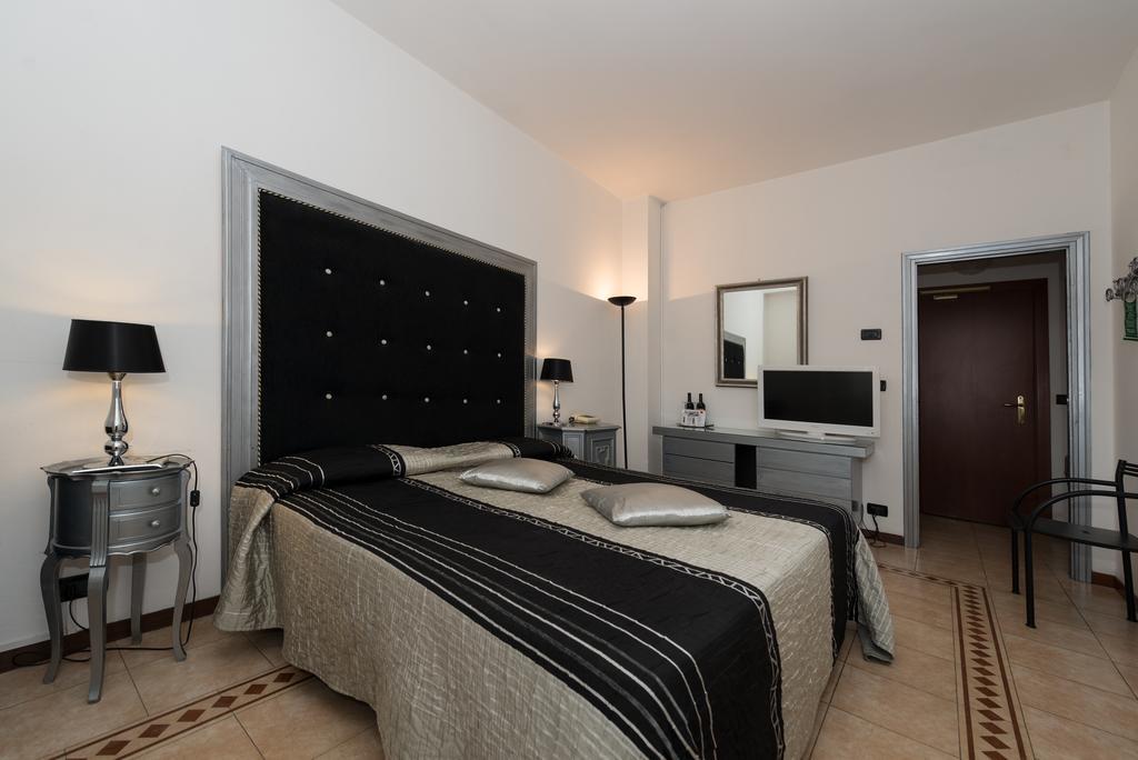 מונטה קטיני טרמה Hotel Corallo מראה חיצוני תמונה